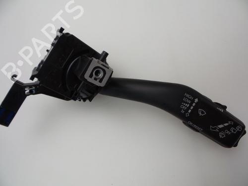 Used Steering column stalk SEAT ALTEA XL (5P5, 5P8) 1.9 TDI (105 hp) 22473706