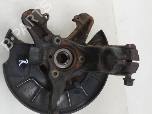 Used Right front steering knuckle VW GOLF VII (5G1, BQ1, BE1, BE2) 1.2 TSI (105 hp) 22487628