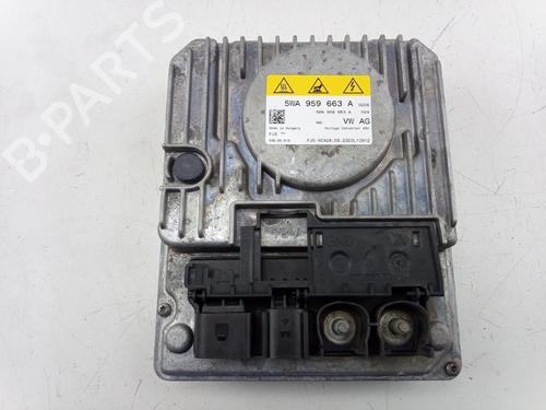 Used Inverter/Converter AUDI A3 Limousine (8YS, 8YM) 30 TFSI Mild Hybrid (110 hp) 22930915