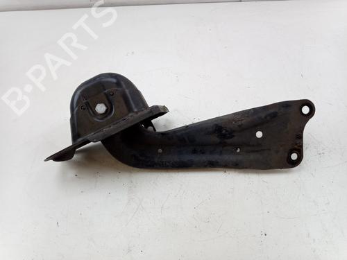 Used Left rear suspension arm VW GOLF VII (5G1, BQ1, BE1, BE2) 1.4 TSI (122 hp) 29460231