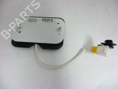 Używane Moduł elektroniczny TESLA MODEL S (5YJS) P85 (421 hp) 30820230