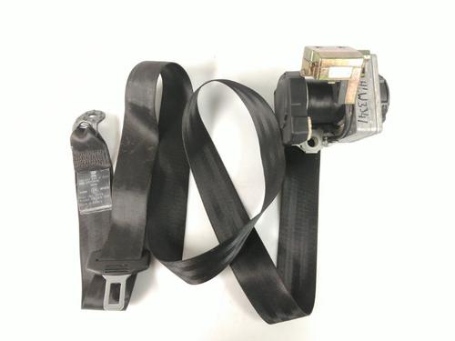 Ceinture de sécurité arrière gauche VW PASSAT B5.5 (3B3) 1.9 TDI (101 hp) 22463469