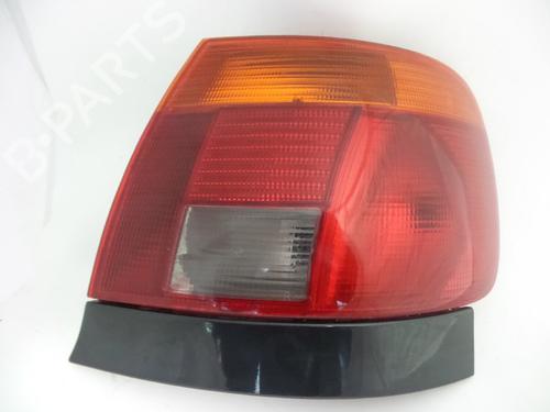 Højre baglygte AUDI A4 B5 (8D2) 1.6 (100 hp) 22460095
