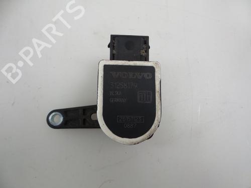 Elektronisk sensor VOLVO V40 Hatchback (525) D2 (120 hp) 22479157