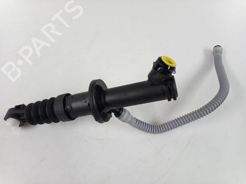 Kupplungsgeberzylinder für RENAULT CLIO IV (BH_) 0.9 TCe 90 (BHNF, BHMA, BHMH, BHJK, BHJR) (90 hp) 22508506