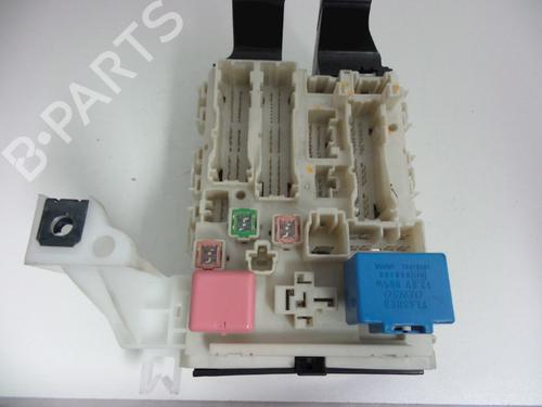 Used Fuse box TOYOTA AVENSIS Saloon (_T27_) 2.0 D-4D (ADT270_, ADT270R) (126 hp) 22468640