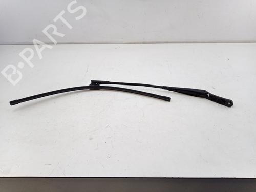 Used Front windshield wiper arm VW GOLF PLUS V (5M1, 521) 1.4 TSI (122 hp) 24132561