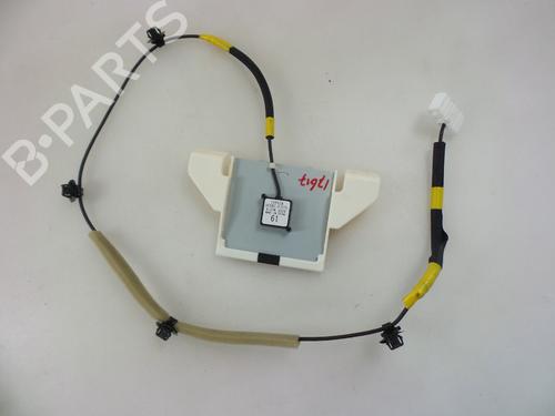 Used Antenna/Base TOYOTA PRIUS (_W3_) 1.8 Plug-in Hybrid (ZVW30, ZVW35) (136 hp) 22481766