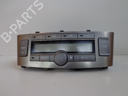 Used Climate control TOYOTA AVENSIS Estate (_T25_) 2.0 D-4D (ADT250_, ADT250R) (126 hp) 22465320