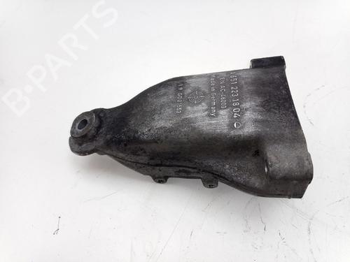 Used Engine mount Engine mount MERCEDES-BENZ SPRINTER 3,5-t Van (B907, B910) 311 CDI RWD (907.633, 907.635, 907.631, 907.637) (114 hp) 34474601 34474601