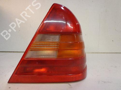 Used Right taillight MERCEDES-BENZ C-CLASS (W202) C 180 (202.018) (122 hp) 22469504
