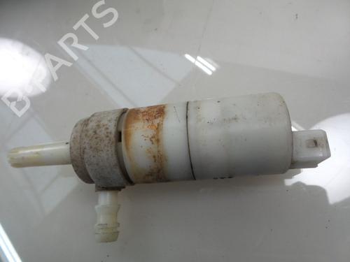 Used Washer pump KIA SORENTO I (JC) 3.5 V6 4WD (194 hp) 22479567