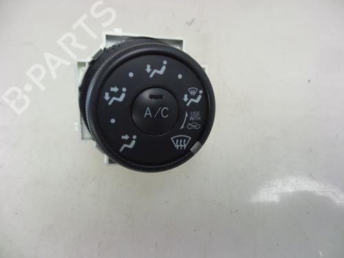 Commande Chauffage TOYOTA YARIS (_P9_) 1.33 VVT-i (NSP90_, NSP90R) (100 hp) 22485050