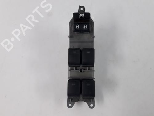 Used Switch TOYOTA AURIS Estate (_E18_) 1.8 Hybrid (ZWE186_, ZWE186R, ZWE186H) (136 hp) 22480511