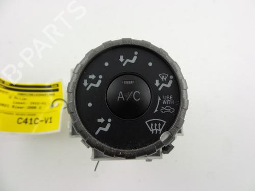 AC-Styringsenhed/Manøvreenhed TOYOTA YARIS (_P9_) 1.4 D-4D (NLP90_, NLP90R) (90 hp) 22467109
