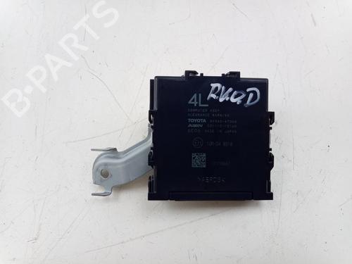 Used Control unit TOYOTA PRIUS (_W5_) 1.8 Hybrid (ZVW50, ZVW50_, ZVW51_, ZVW50R, ZVW51) (122 hp) 28819482