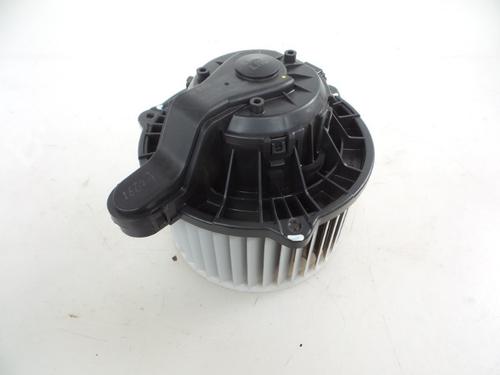 Used Heater blower motor HYUNDAI ix35 (LM, EL, ELH) 2.0 CRDi 4WD (184 hp) 22477692