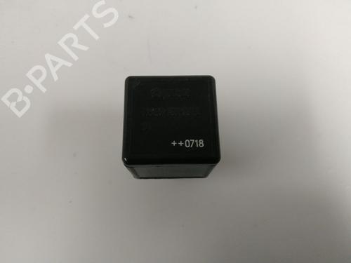 Used Electronic sensor OPEL ANTARA A (L07) 2.4 4x4 (140 hp) 22514027