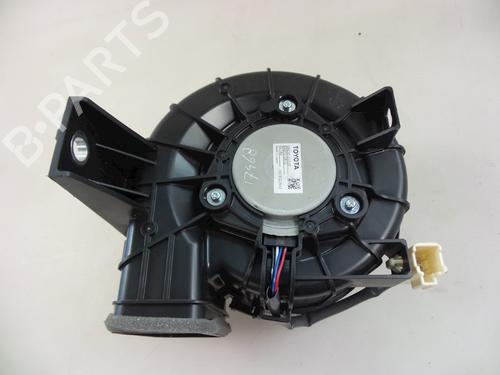 Used Heater blower motor TOYOTA YARIS (_P13_) 1.5 Hybrid (NHP130_, NHP130) (101 hp) 22481224