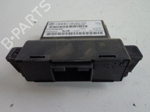 Used Control unit Control unit SKODA OCTAVIA II Combi (1Z5) 1.6 TDI (105 hp) 22470780 22470780