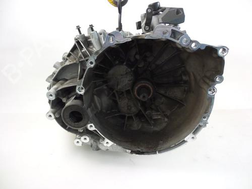 Used Gearbox VOLVO V40 Hatchback (525) D2 (120 hp) 22509273