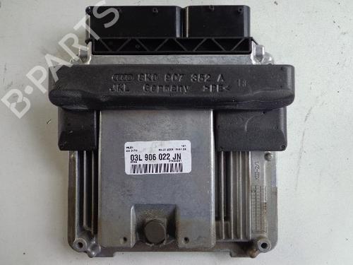 Elektronische module AUDI A4 B8 (8K2) 2.0 TDI (143 hp) 22468235