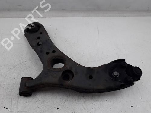 Right front suspension arm LEXUS CT (ZWA10_) 200h (ZWA10_, ZWA10R) | BP22506866M13 