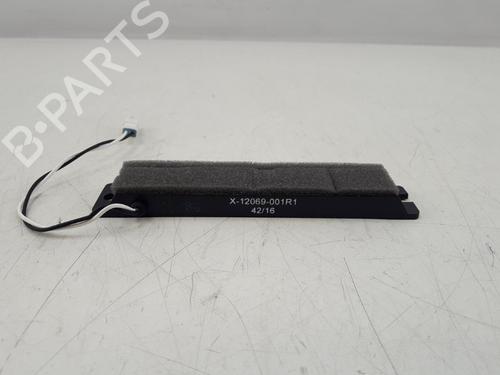 altro-tesla-model-s-5yjs-70-x12069001r1-2012-22500385 main image