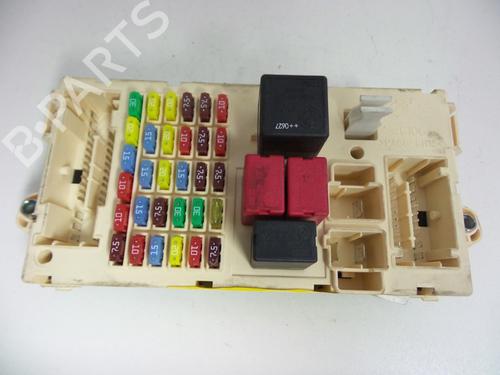 Caja reles / fusibles ALFA ROMEO 147 (937_) 1.6 16V T.SPARK ECO (937.AXA1A, 937.BXA1A) (105 hp) 22468835