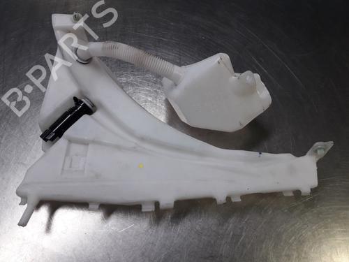 Used Windscreen washer tank VOLVO V50 (545) D2 (114 hp) 22464964