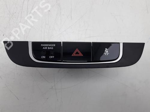 Used Warning switch HYUNDAI ix35 (LM, EL, ELH) 1.6 (135 hp) 22501768