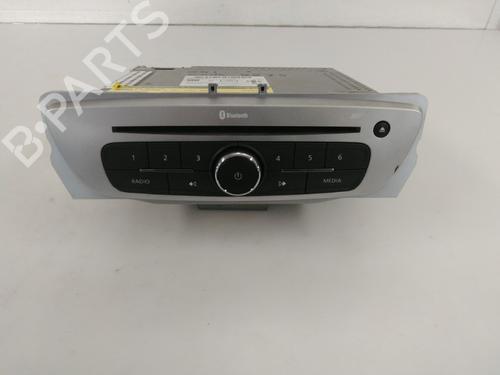 Used Radio RENAULT MEGANE III Grandtour (KZ0/1) 1.5 dCi (KZ09, KZ0D, KZ1G, KZ29, KZ14, KZ1W, KZ10, KZ1F,... (110 hp) 29075298