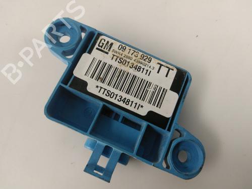 Module électronique OPEL OMEGA B (V94) 2.2 16V (F69, M69, P69) (144 hp) 30811178