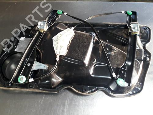 Vindusheismekanisme venstre foran VW PASSAT B6 Variant (3C5) 2.0 TDI 16V (140 hp) 22464176