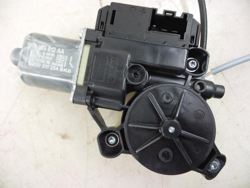 Rear right window mechanism VW POLO V (6R1, 6C1) 1.2 TSI 16V | BP22483677C25 