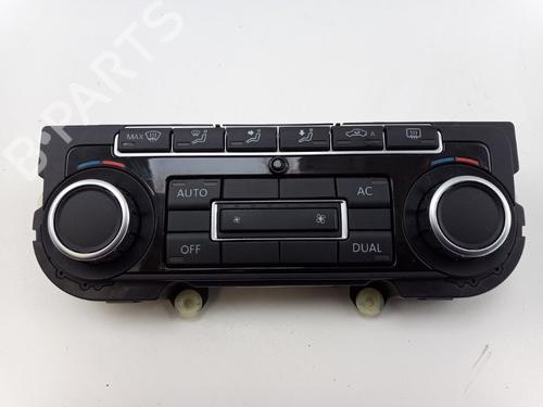 Used Climate control VW GOLF VI (5K1) 1.4 TSI (122 hp) 22496403