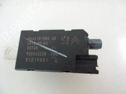 Used Electronic module PEUGEOT 508 I (8D_) 2.0 HDi Hybrid4 AWC (200 hp) 22477570