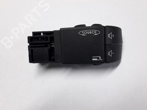 Stuurwielbediening RENAULT TWINGO II (CN0_) 1.2 16V (CN04, CN0B) | BP22500994E15 