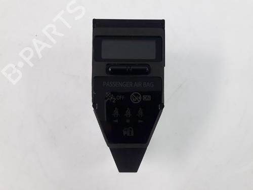 Used Display monitor TOYOTA AURIS Estate (_E18_) 1.8 Hybrid (ZWE186_, ZWE186R, ZWE186H) (136 hp) 22482538