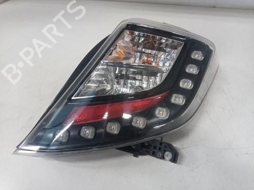 Used Right taillight TOYOTA YARIS (_P13_) 1.5 Hybrid (NHP130_, NHP130) (101 hp) 31259524