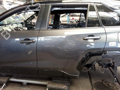 Dør venstre bak Dør venstre bak TOYOTA RAV 4 V (_A5_, _H5_) 2.5 Hybrid AWD (AXAP54, AXAP54L) (306 hp) 37427989 37427989