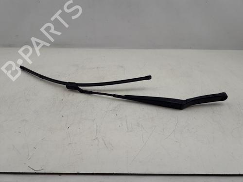 Used Front windshield wiper arm VW POLO V (6R1, 6C1) 1.2 TDI (75 hp) 22500884
