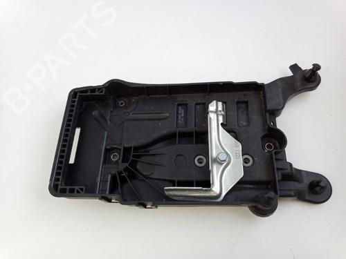 Used Support SEAT IBIZA V (KJ1, KJG) 1.0 TSI (95 hp) 22509341