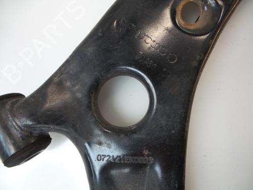Høyre foran bærearm MITSUBISHI COLT VI (Z3_A, Z2_A) 1.3 (Z21A) | BP22473488M13 