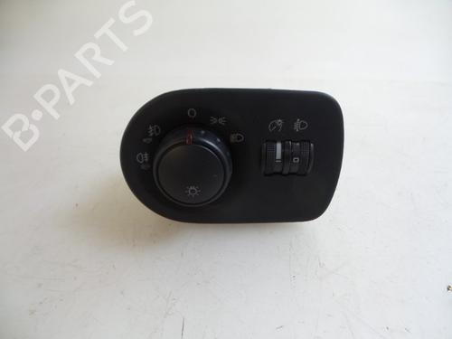 Used Headlight switch SEAT LEON (1P1) 1.6 (102 hp) 22477504
