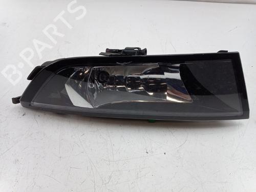 Mistlamp rechts SKODA FABIA III Estate (NJ5) 1.0 TSI (95 hp) 31298213