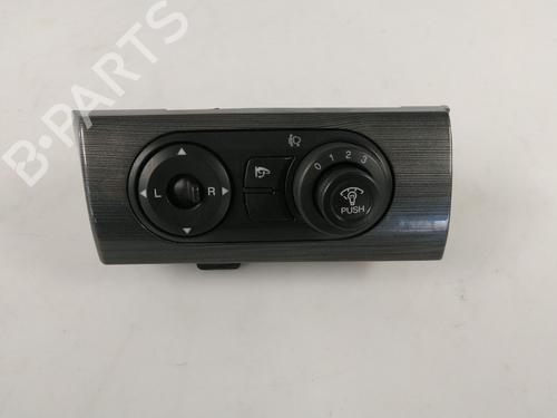 Used Headlight switch CHEVROLET CAPTIVA (C100, C140) 2.0 D 4WD (150 hp) 22466460