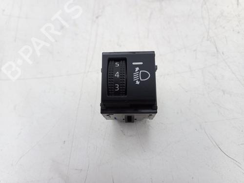 Used Switch TOYOTA COROLLA Estate (_E21_) 1.8 Hybrid (ZWE211W) (122 hp) 22496034