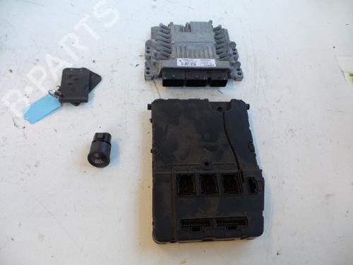 Used Electronic module RENAULT MEGANE II Estate (KM0/1_) 1.5 dCi (KM16, KM1E) (106 hp) 22472584