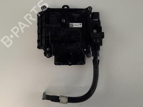 Zekeringkast TESLA MODEL S (5YJS) 75D AWD (525 hp) 22509192